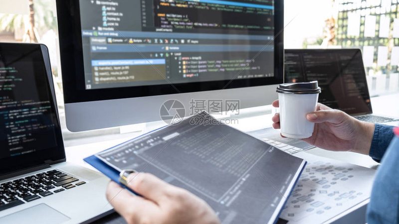 Python Web框架选型：从项目阶段看哪个更适合你